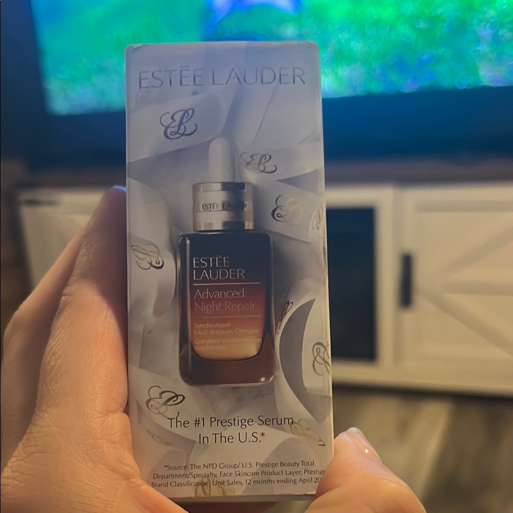 Estee Lauder Advanced Night Repair in Brown and Gold